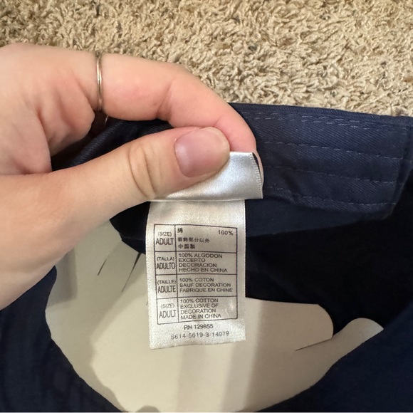 NWOT Vintage Disney World Hat - Picture 9 of 9